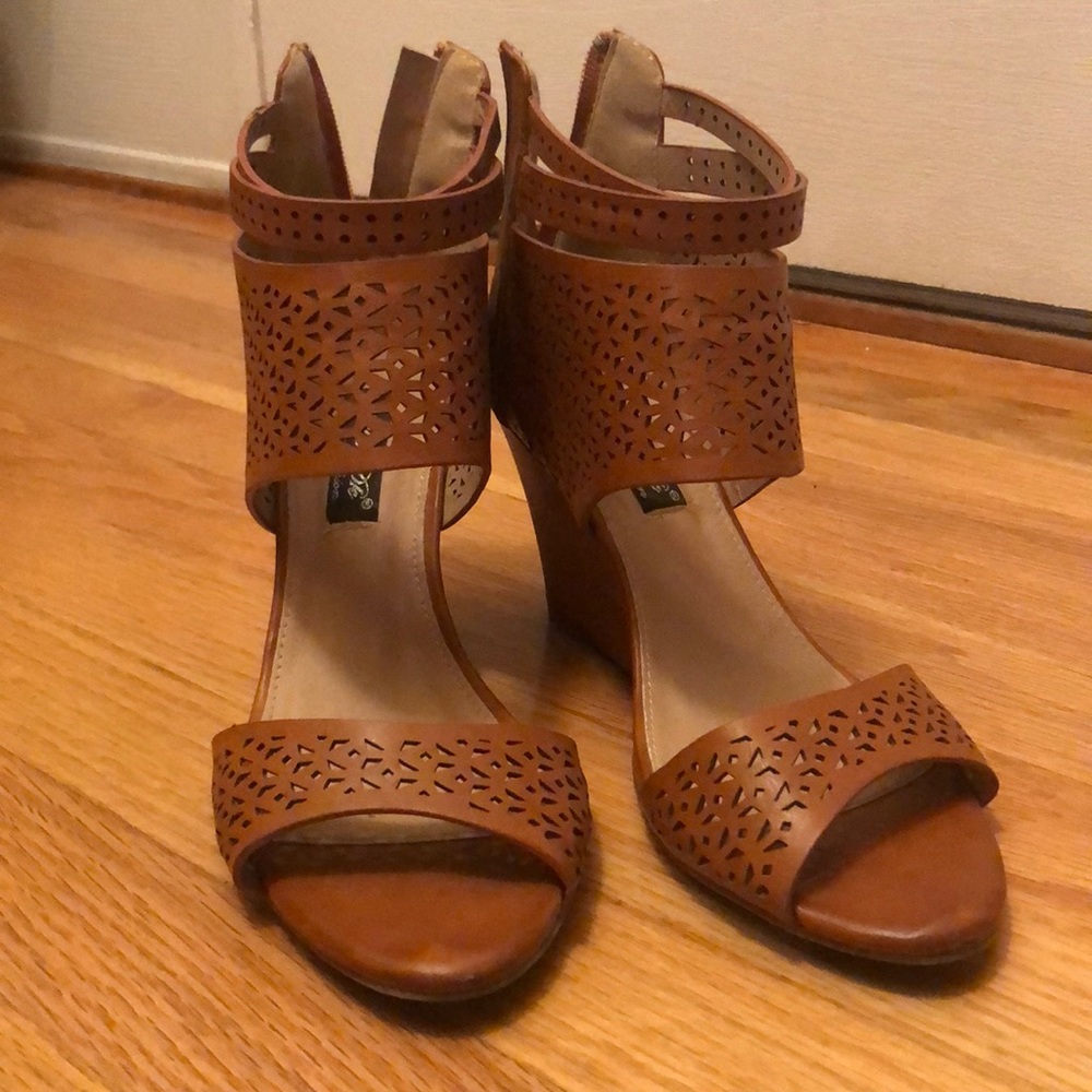 DBDK Fashion Brown 2.5” cute wedges